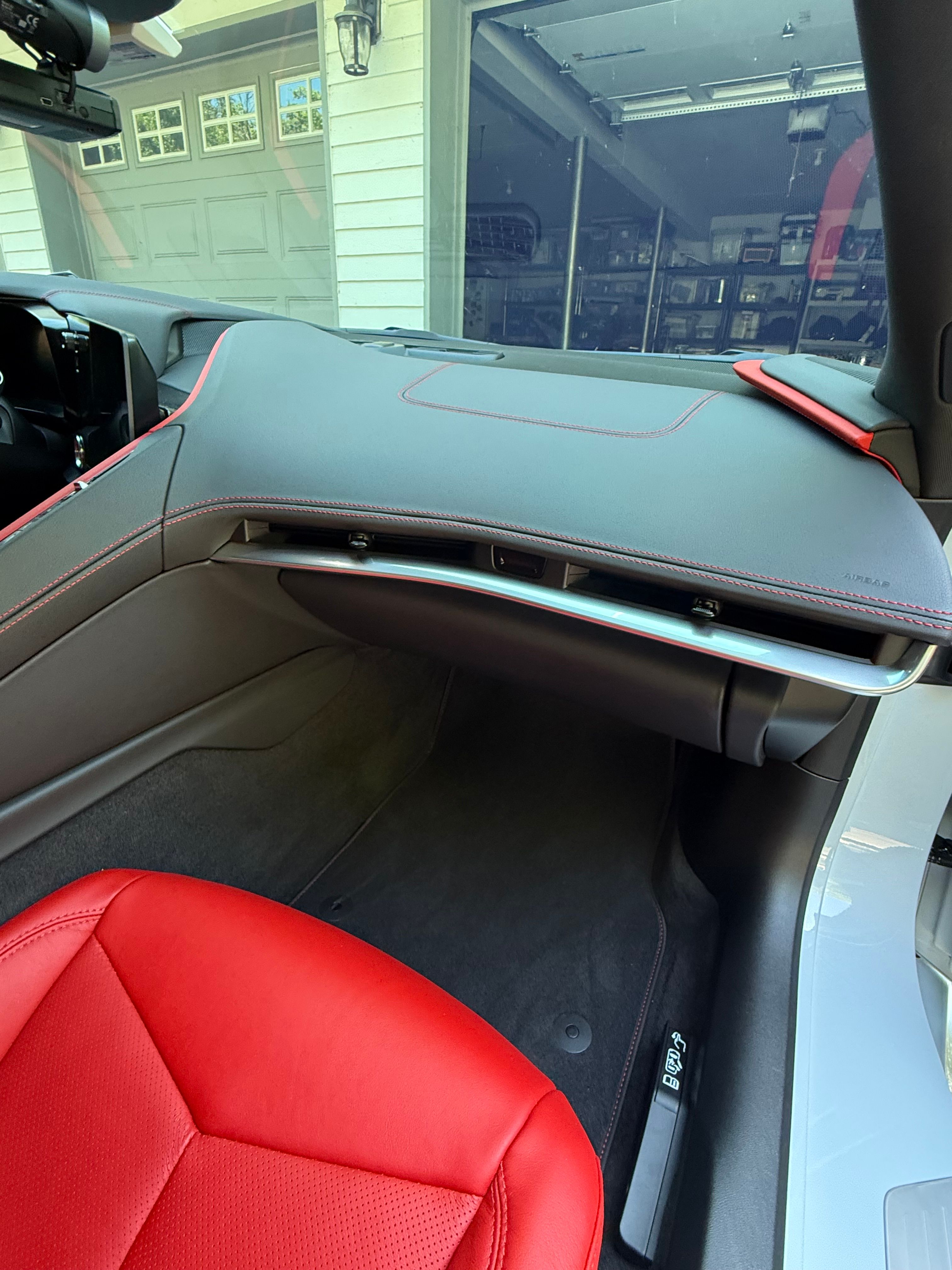 Used 2024 Chevrolet Corvette Stingray Preferred Cpe w/ Z51 Performance Package RWD image 13