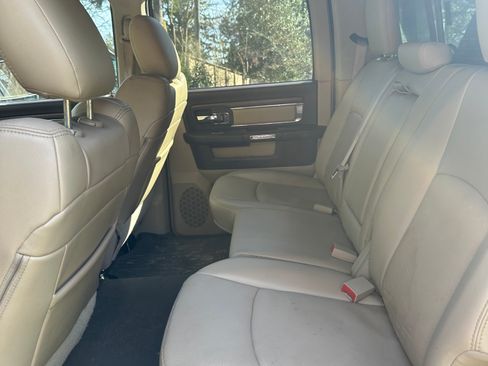 Used 2015 RAM 1500 Laramie w/ Convenience Group image 13