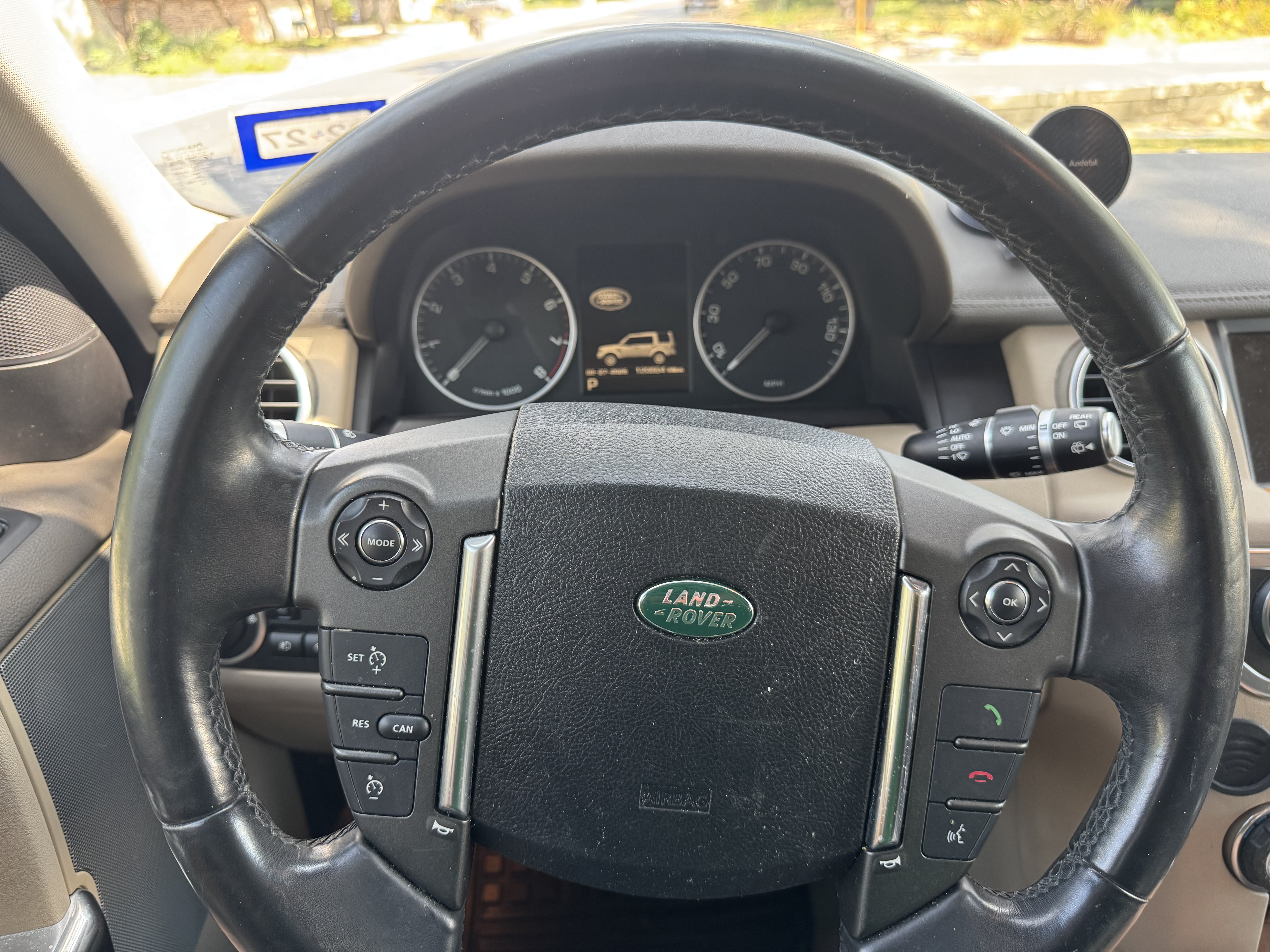 Used 2013 Land Rover LR4 HSE LUX AWD/4WD image 8