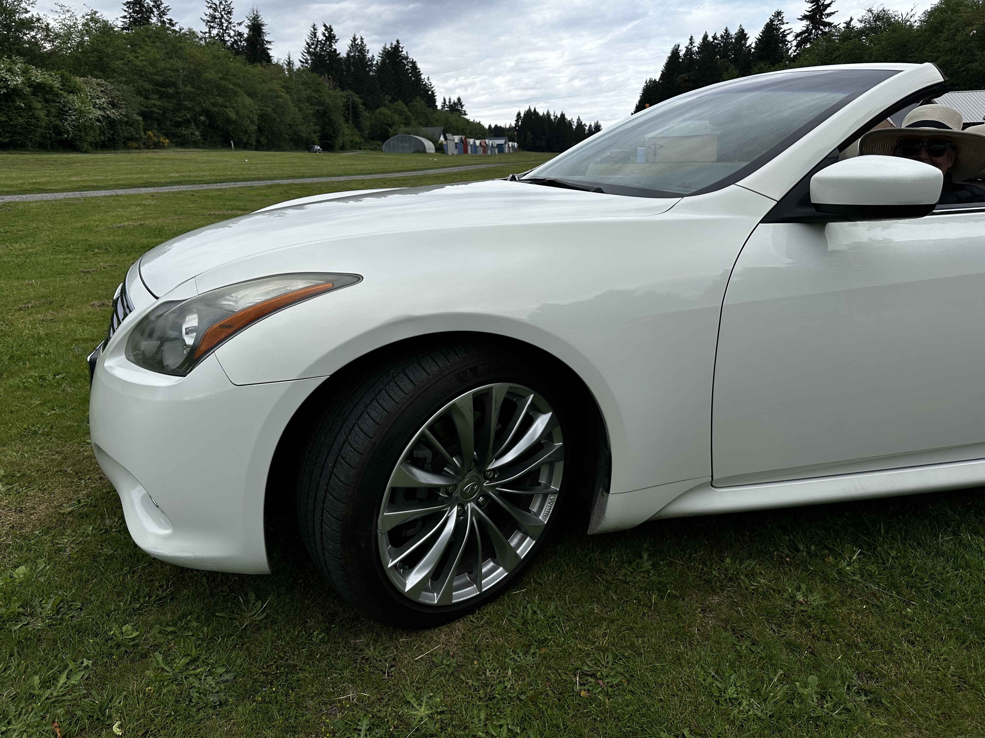 Used 2011 INFINITI G37 Convertible w/ Premium Pkg RWD image 21