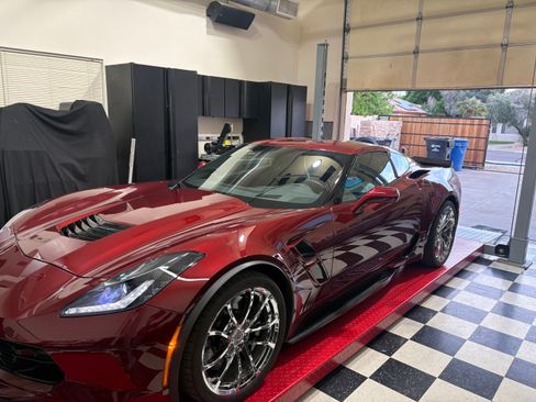 Used 2019 Chevrolet Corvette Grand Sport RWD image 2