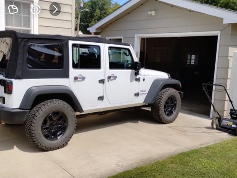 Used 2017 Jeep Wrangler Unlimited Sport w/ Quick Order Package 24S image 1