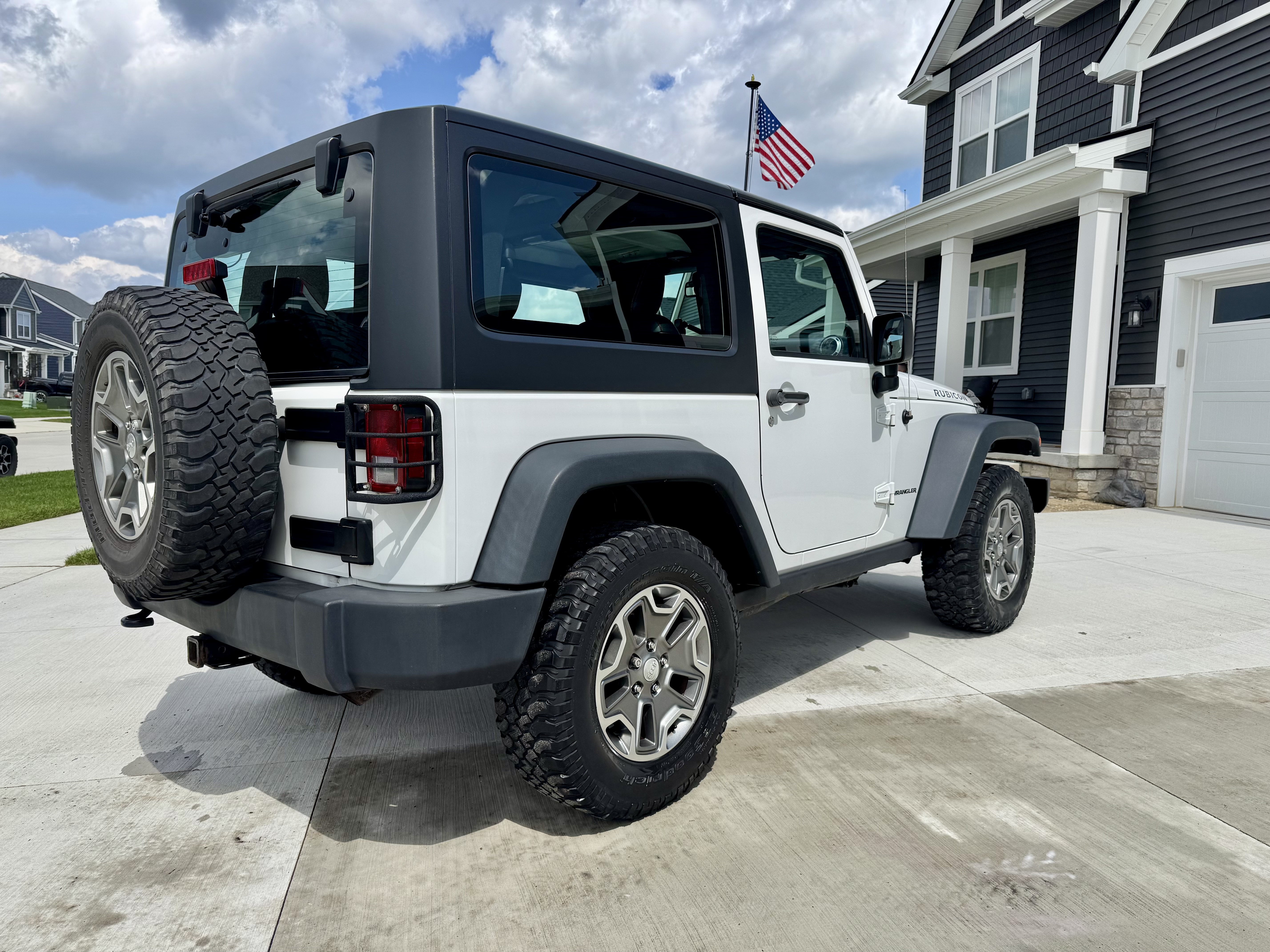 Used 2014 Jeep Wrangler Rubicon w/ Power Convenience Group AWD/4WD image 11