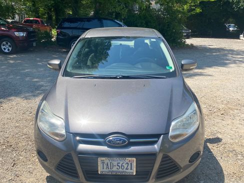 Used 2013 Ford Focus SE FWD image 4