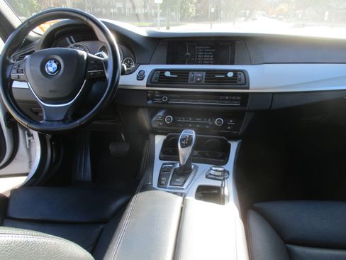 Used 2012 BMW 535i xDrive Sedan image 6