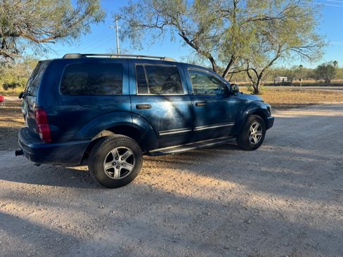 Used 2005 Dodge Durango Limited image 4