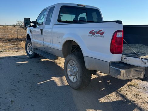 Used 2008 Ford F350 XLT image 4