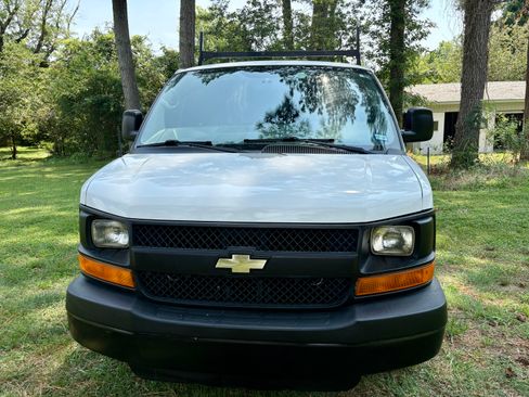 Used 2012 Chevrolet Express 2500 w/ Cold Climate Package RWD image 2