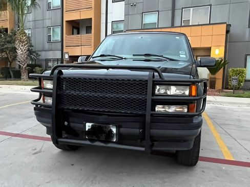 Used 1997 Chevrolet Tahoe 4WD 2-Door w/ Preferred Equipment Group 2 image 5