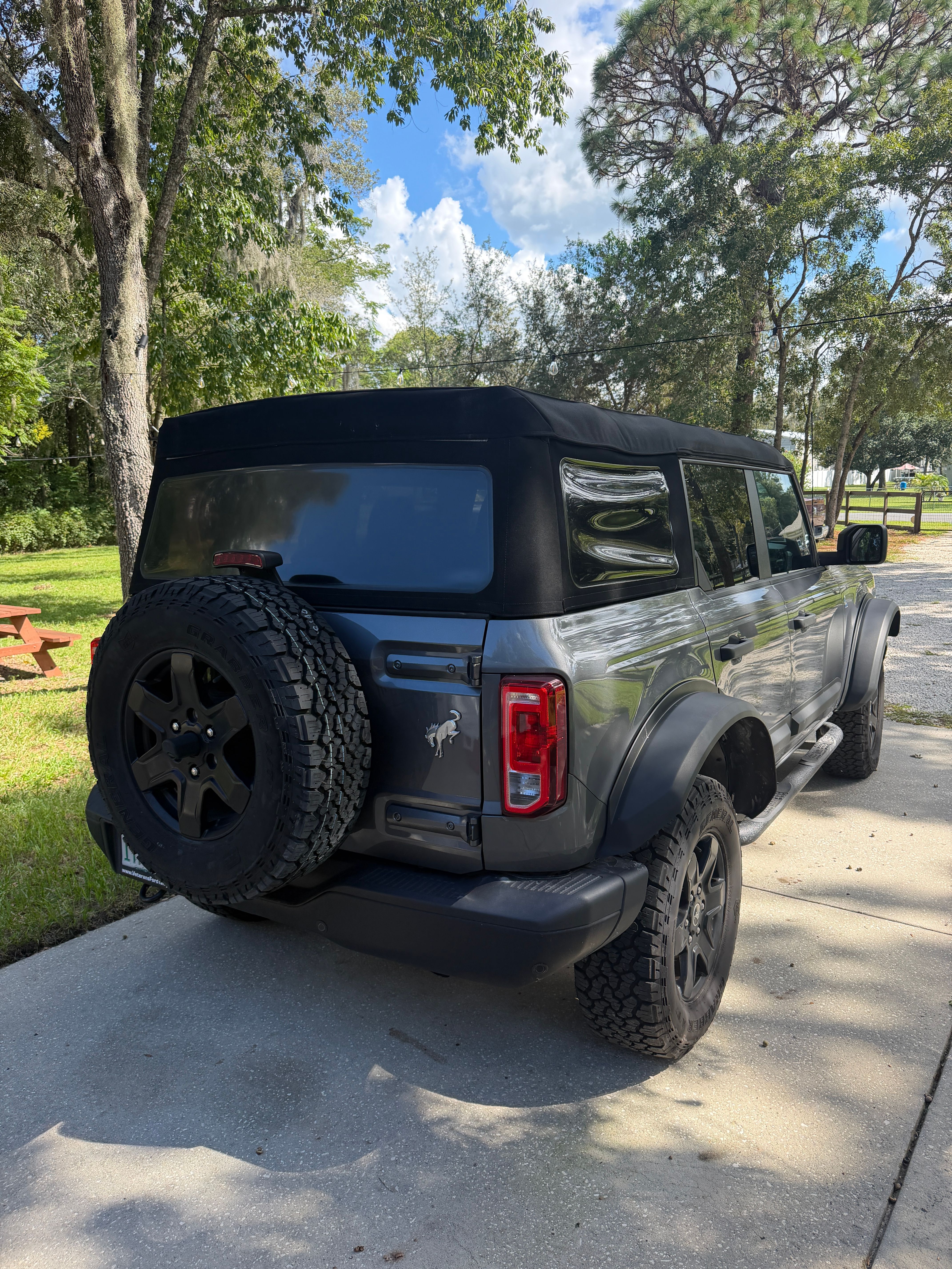 Used 2023 Ford Bronco Black Diamond AWD/4WD image 12