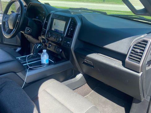 Used 2020 Ford F150 XLT w/ Equipment Group 302A Luxury image 8