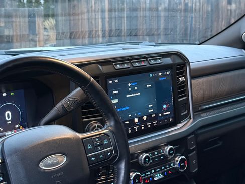 Used 2023 Ford F350 Platinum w/ FX4 Off-Road Package image 19