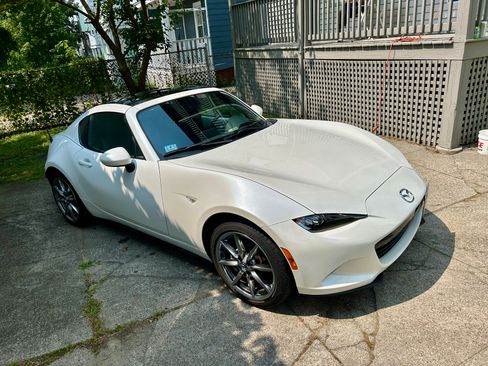 Used 2023 MAZDA MX-5 Miata Grand Touring image 2