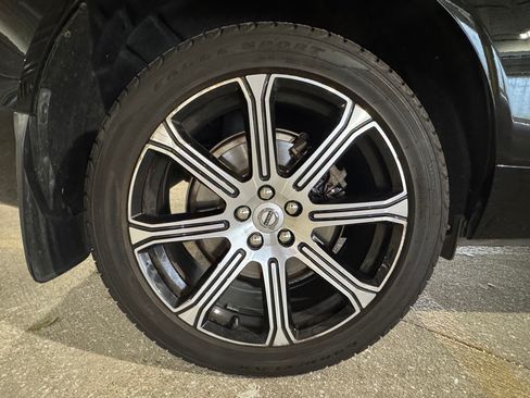 Used 2020 Volvo XC60 T8 Inscription w/ Protection Package AWD/4WD image 21