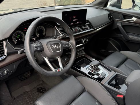 Used 2025 Audi Q5 e Premium Plus w/ Premium Plus Package image 13