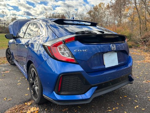 Used 2017 Honda Civic EX image 9