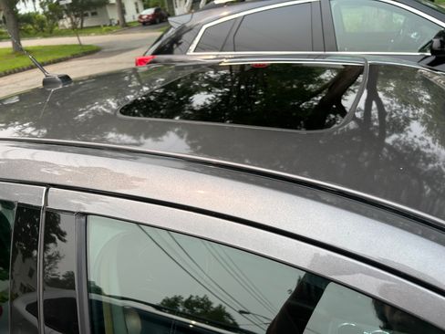 Used 2012 Ford Fusion SEL FWD image 2
