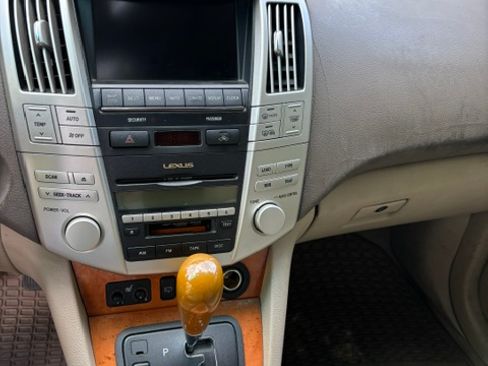 Used 2004 Lexus RX 330 AWD image 17