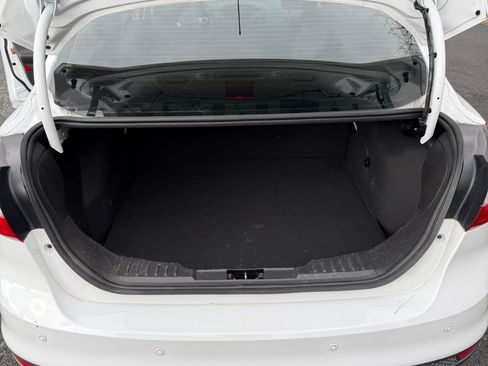 Used 2014 Ford Focus S image 8