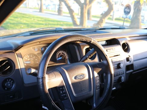 Used 2014 Ford F150 XL w/ Equipment Group 101A Mid image 4