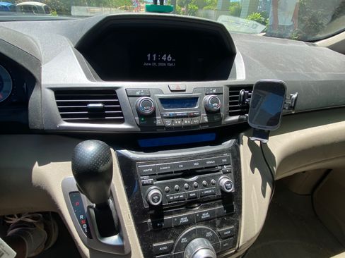 Used 2012 Honda Odyssey Touring image 6