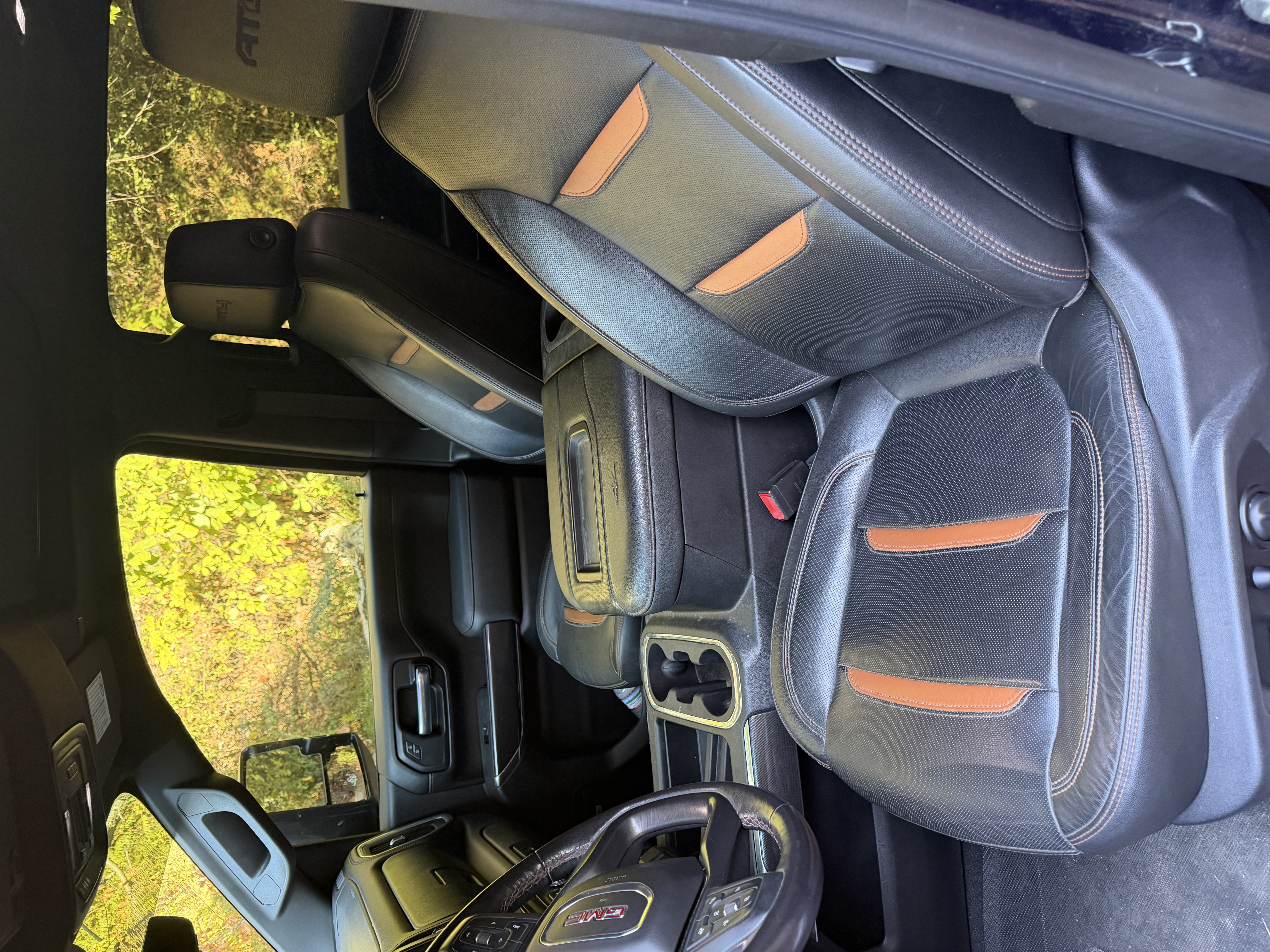 Used 2021 GMC Sierra 3500 AT4 w/ AT4 Premium Plus Package AWD/4WD image 8