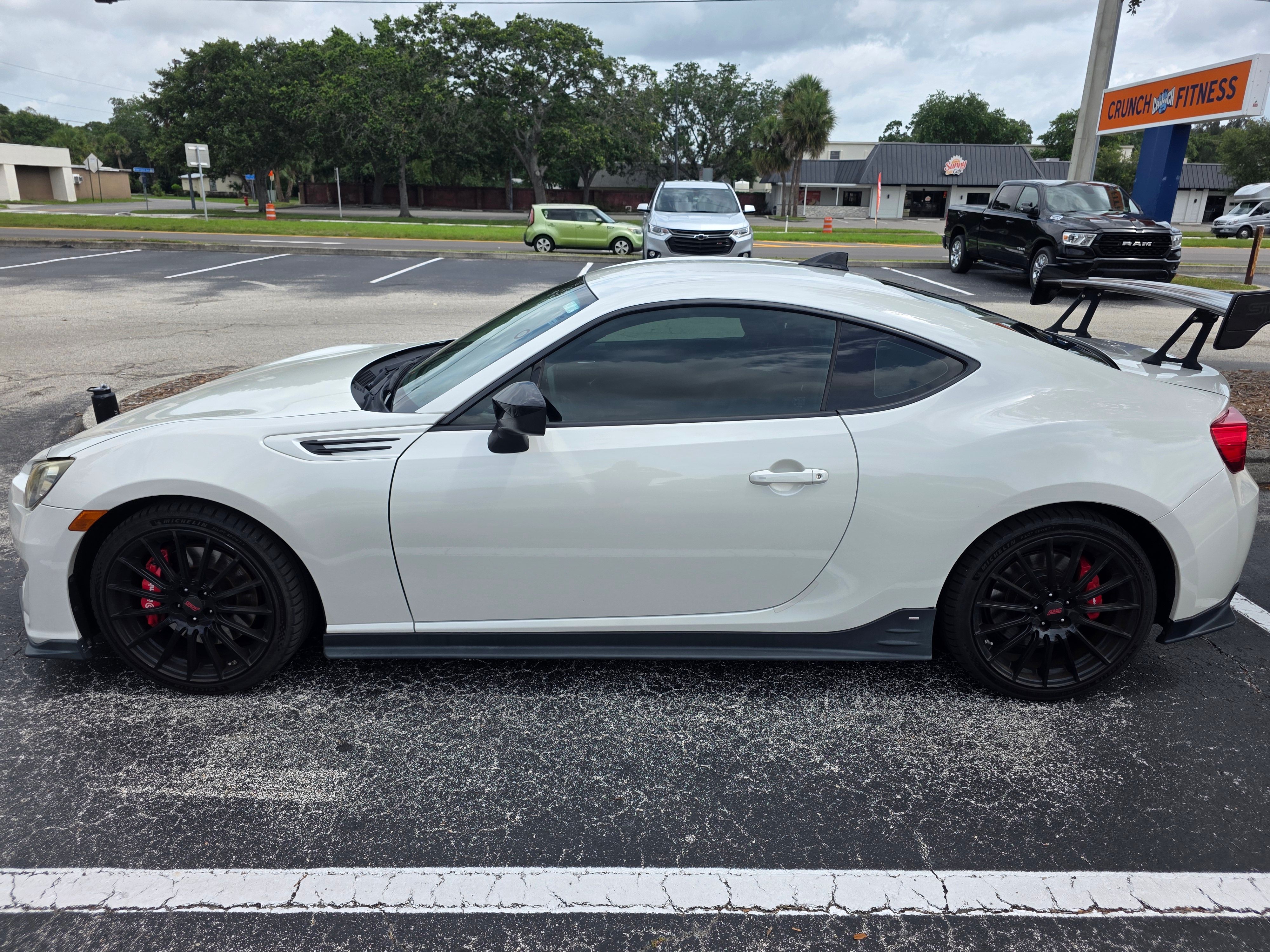 Used 2018 Subaru BRZ tS RWD image 8