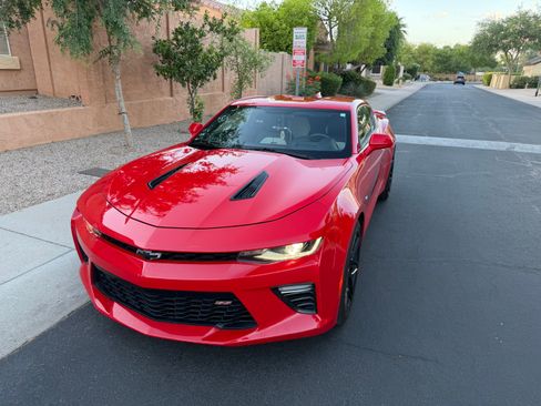 Used 2016 Chevrolet Camaro SS image 1