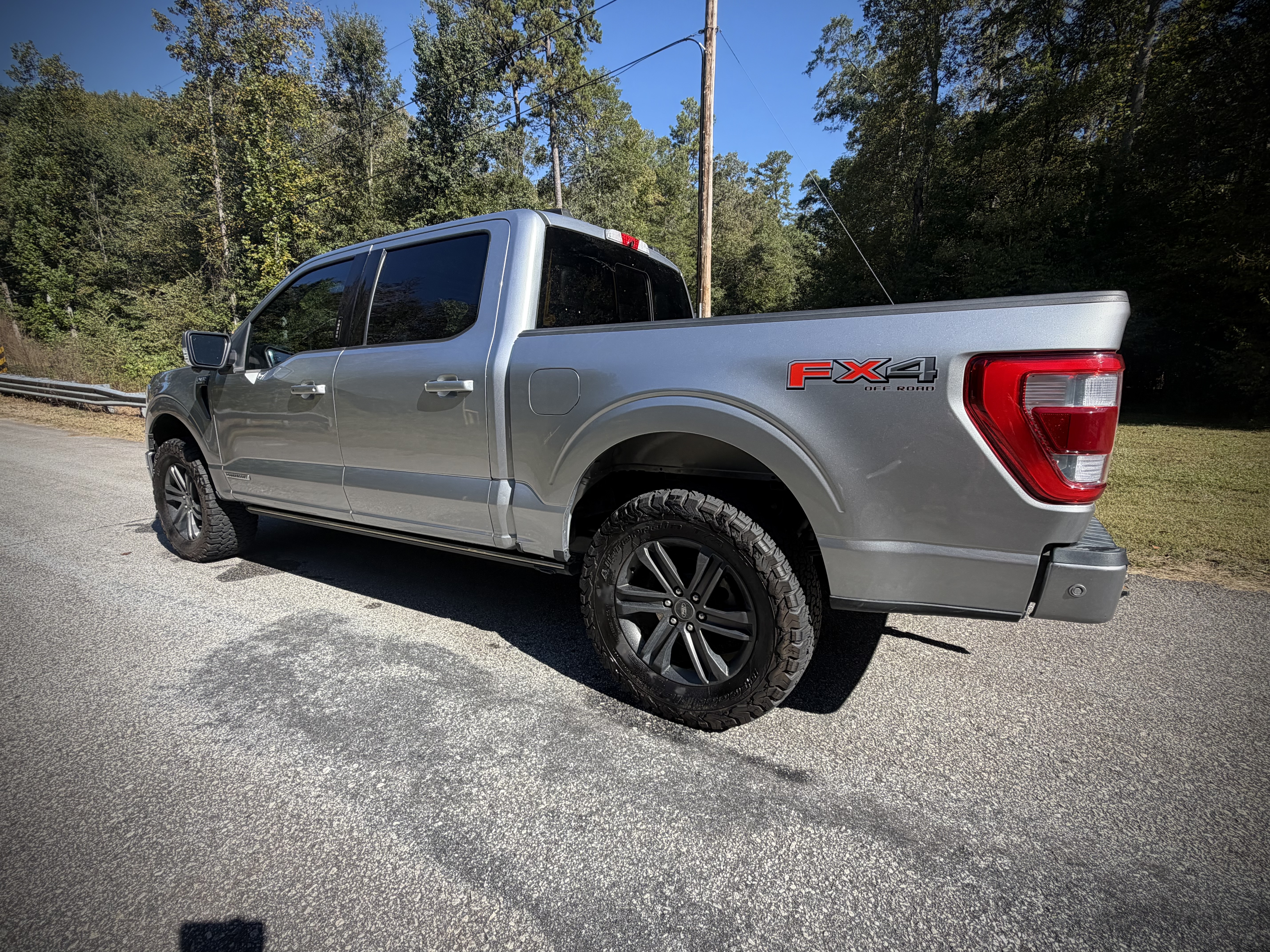 Used 2021 Ford F150 Lariat w/ Equipment Group 502A High AWD/4WD image 12