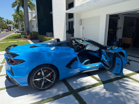Used 2023 Chevrolet Corvette Stingray Premium Conv w/ Z51 Performance Package RWD image 10
