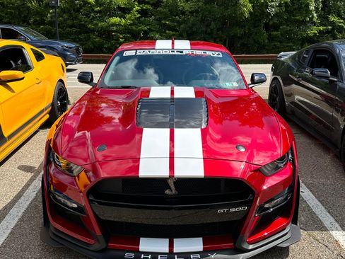 Used 2020 Ford Mustang Shelby GT500 w/ Carbon Fiber Track Pack RWD image 4