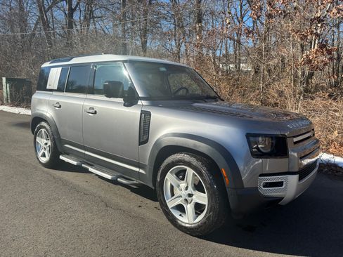 Used 2021 Land Rover Defender 110 SE image 5