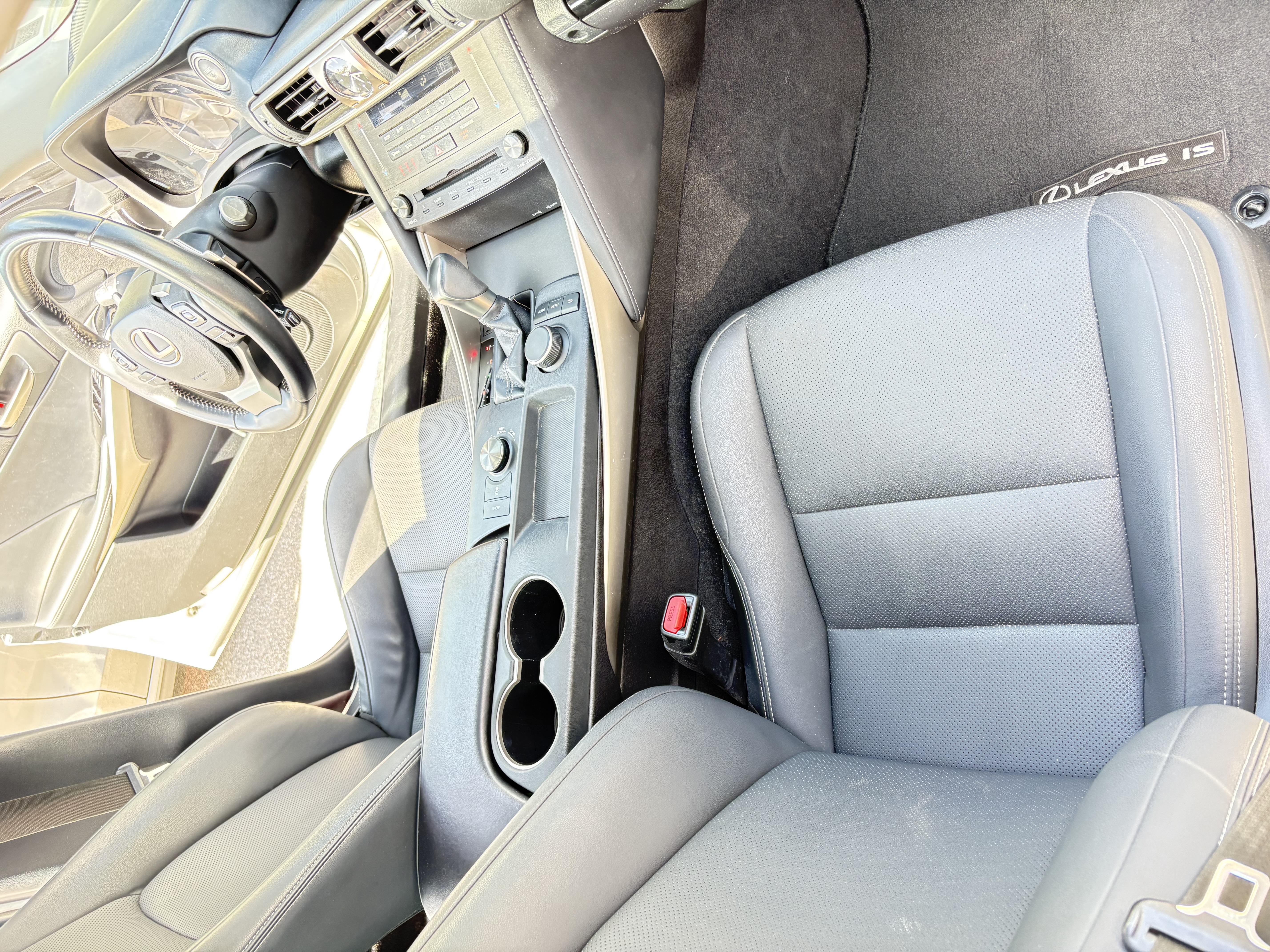 Used 2020 Lexus IS 300 w/ Accessory Package RWD image 13