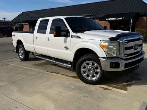 Used 2016 Ford F350 Lariat w/ Lariat Ultimate Package AWD/4WD image 2