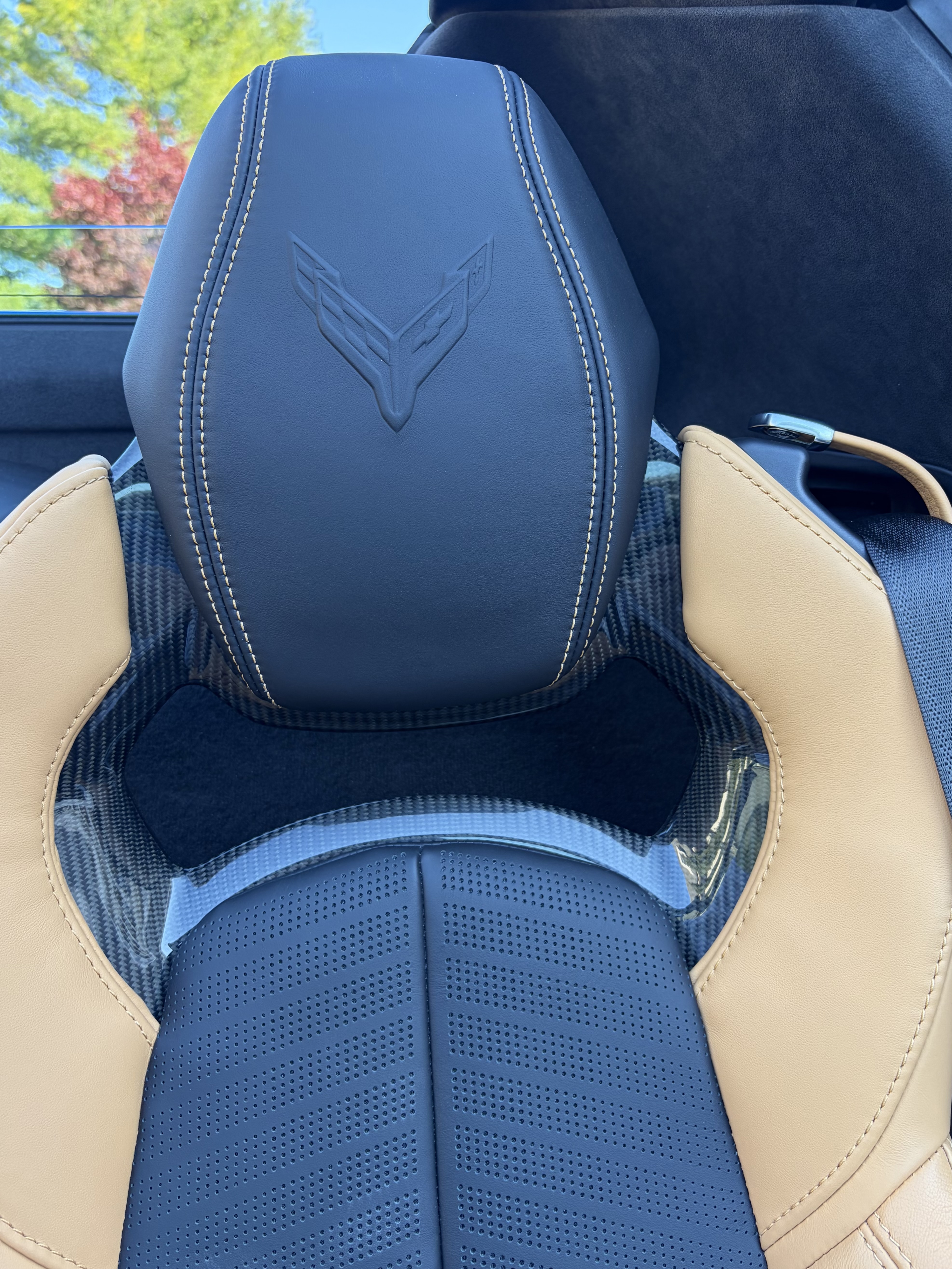 Used 2024 Chevrolet Corvette Stingray Premium Conv w/ Z51 Performance Package RWD image 20
