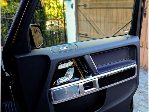 Used 2023 Mercedes-Benz G 550 image 24