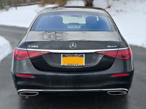 Used 2024 Mercedes-Benz S 580 4MATIC Sedan image 4