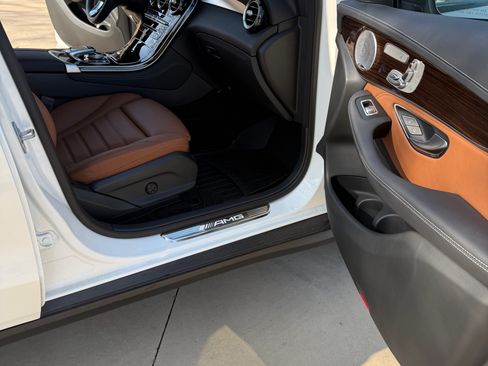 Used 2018 Mercedes-Benz GLC 43 AMG 4MATIC image 8