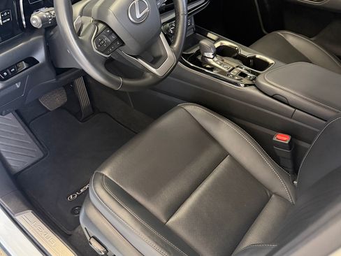 Used 2024 Lexus NX 350h AWD image 13