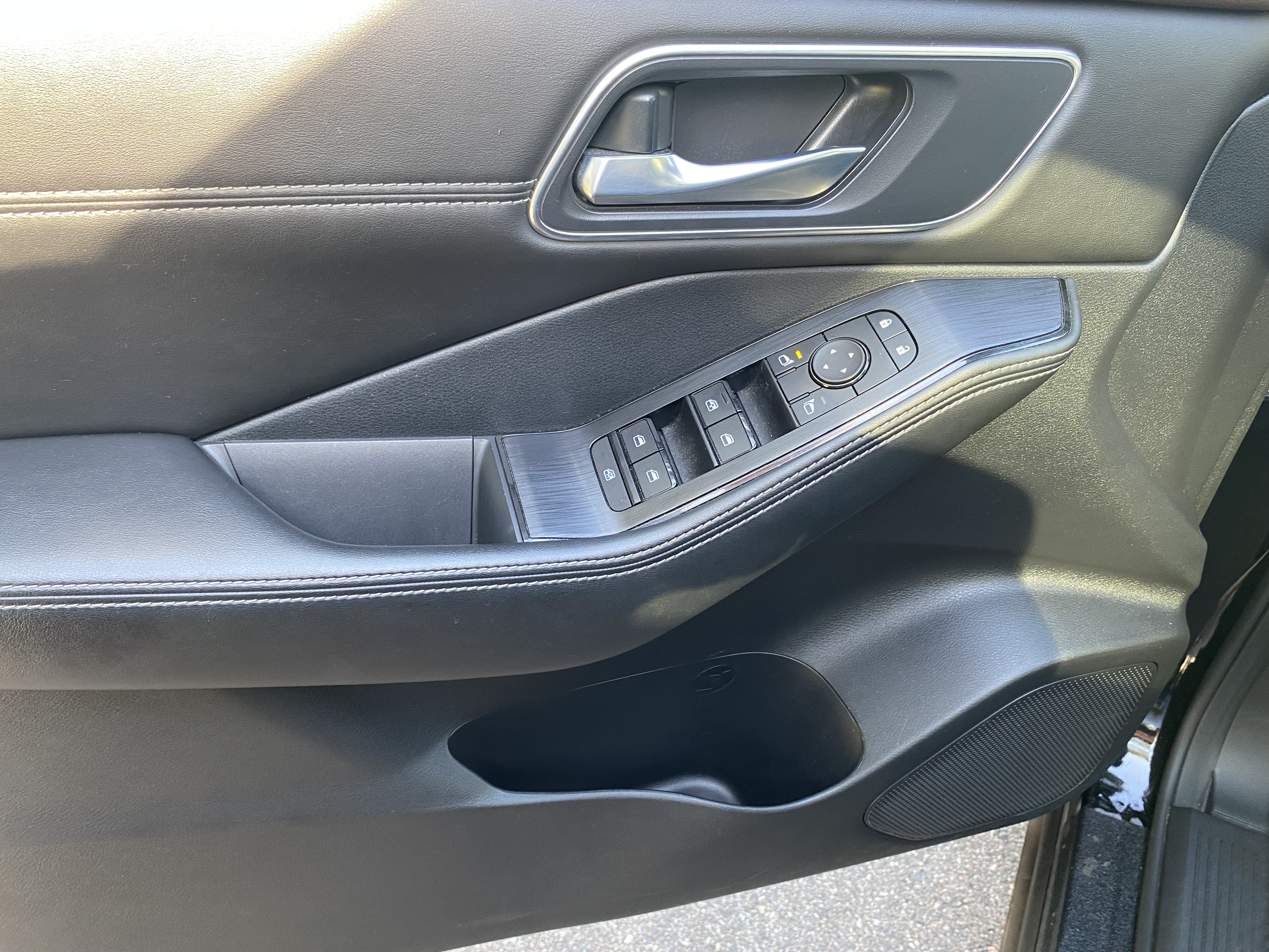 Used 2021 Nissan Rogue SV w/ Premium Package AWD/4WD image 13