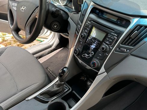 Used 2011 Hyundai Sonata GLS w/ Popular Equipment Pkg 2 FWD image 10