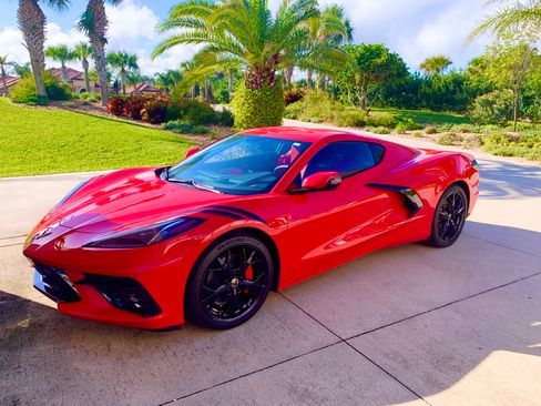 Used 2020 Chevrolet Corvette Stingray Preferred Cpe w/ 2LT Preferred Equipment Group image 9