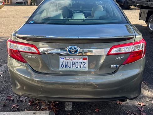 Used 2012 Toyota Camry XLE image 5