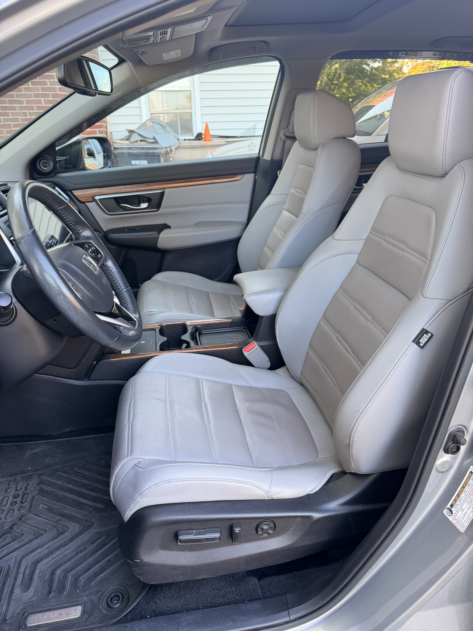 Used 2021 Honda CR-V Touring image 5