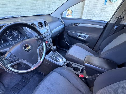 Used 2012 Chevrolet Captiva Sport LS image 9