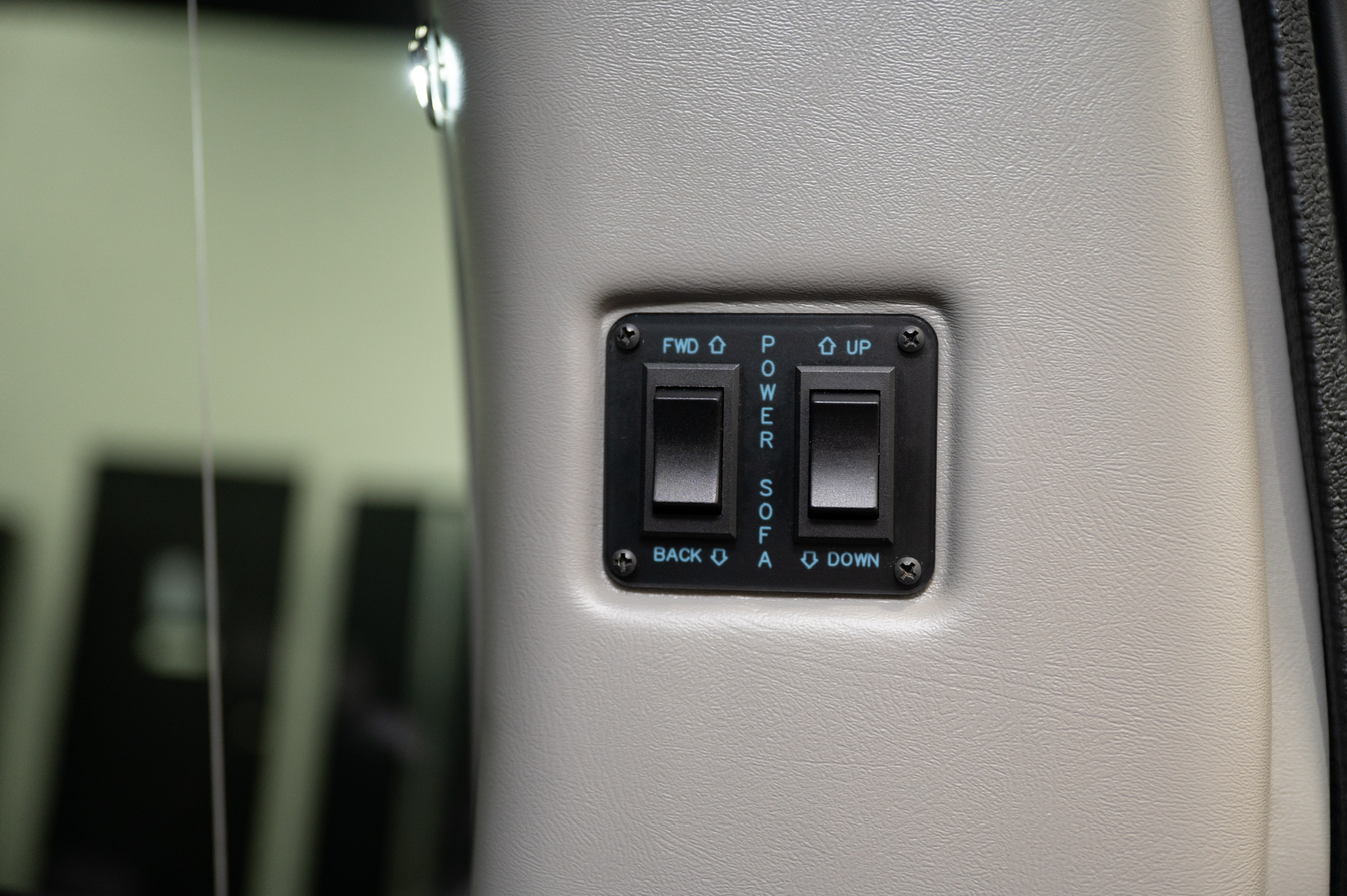 Used 2021 Chevrolet Express 2500 Extended w/ Enhanced Convenience Package RWD image 26