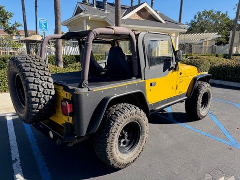 Used 2000 Jeep Wrangler Sport image 9