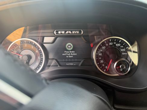 Used 2019 RAM 1500 Laramie image 5