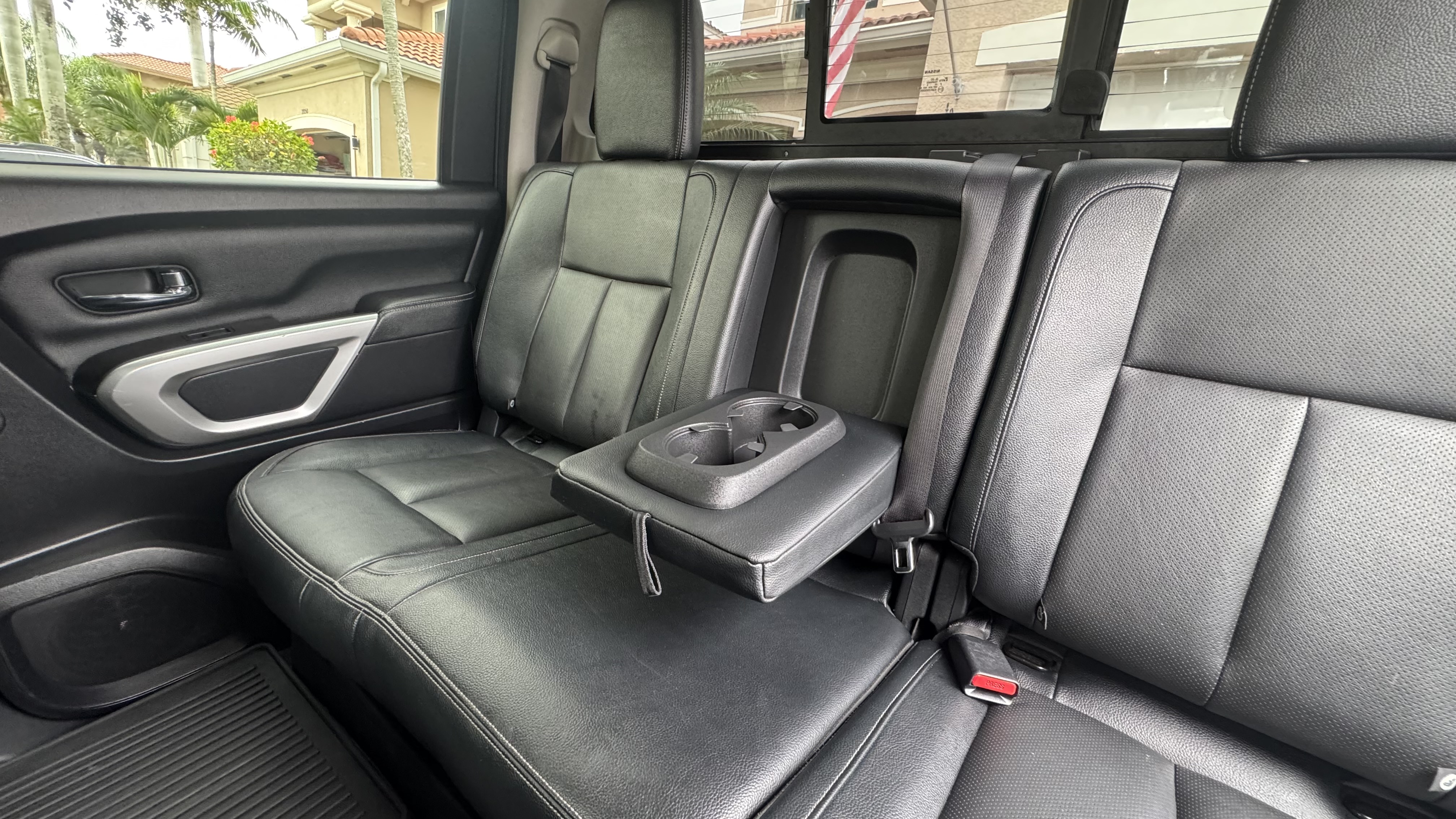 Used 2020 Nissan Titan SL w/ Moonroof Package AWD/4WD image 16