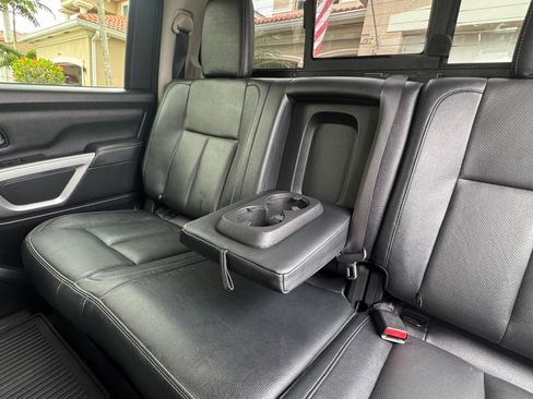 Used 2020 Nissan Titan SL w/ Moonroof Package AWD/4WD image 16